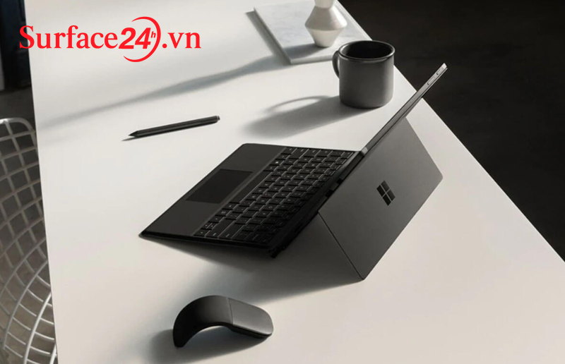 Microsoft Surface Pro 6 i5/16GB/256GB (Like New) 11 surface Pro 6 2