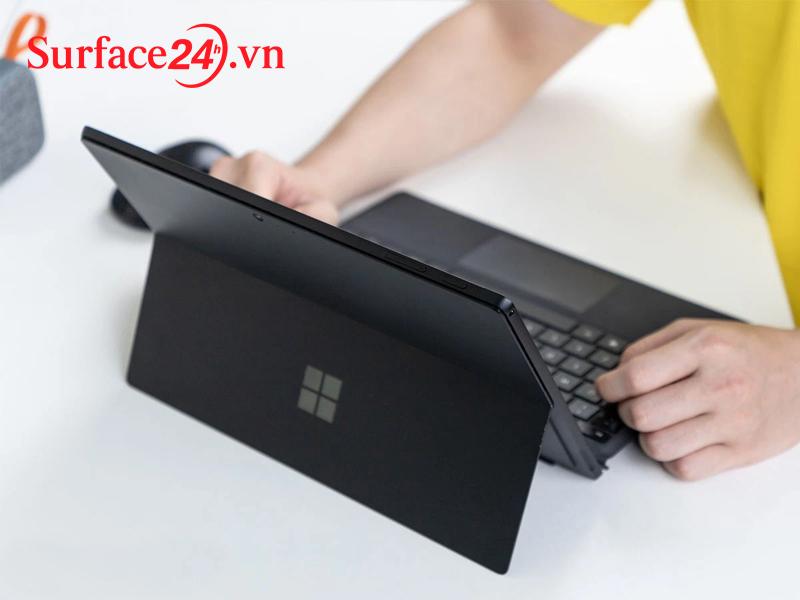 Microsoft Surface Pro 6 i5/16GB/256GB (Like New) 15 surface Pro 6 6